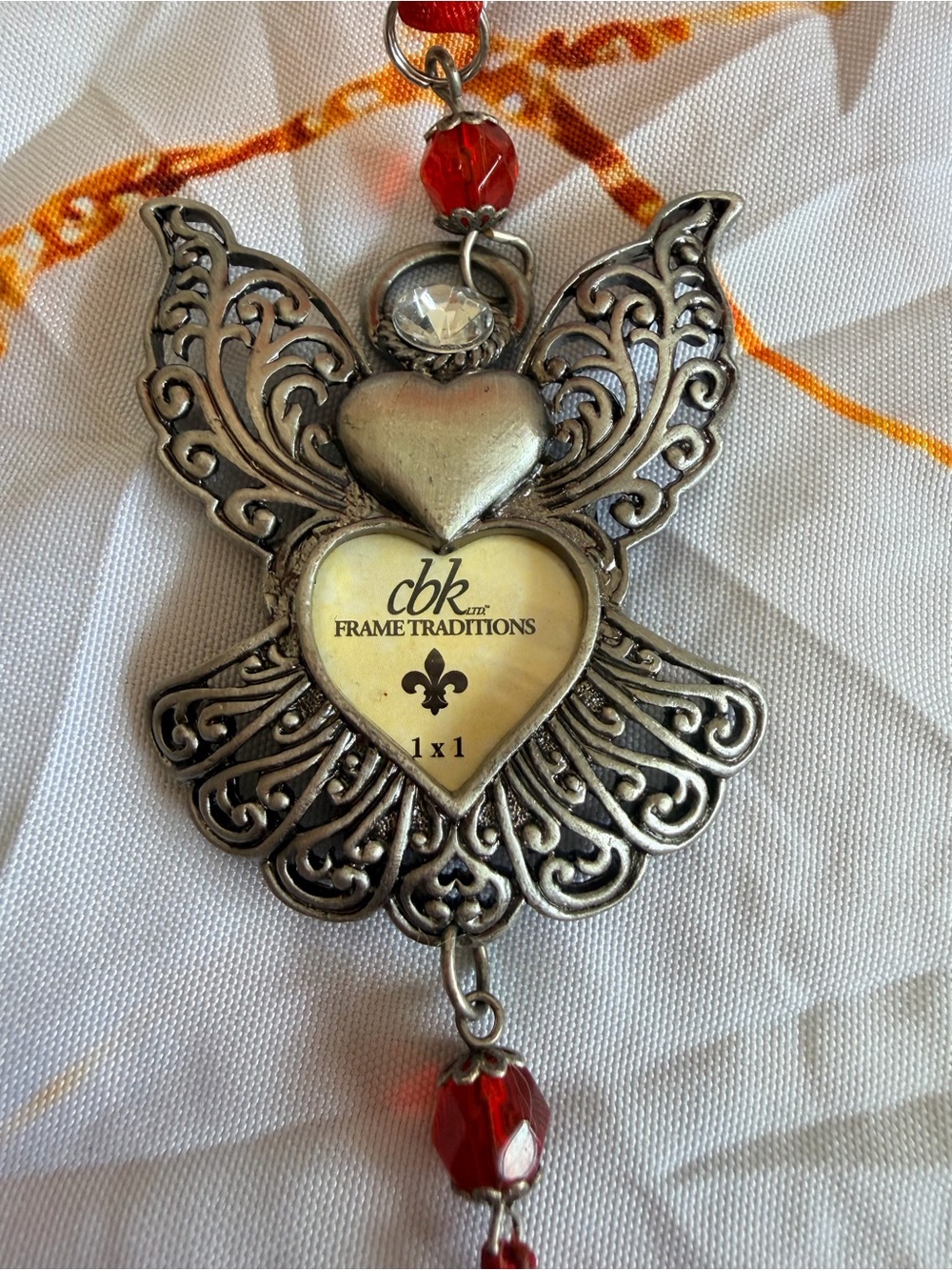 cbk frame traditions angel necklace NWOT
